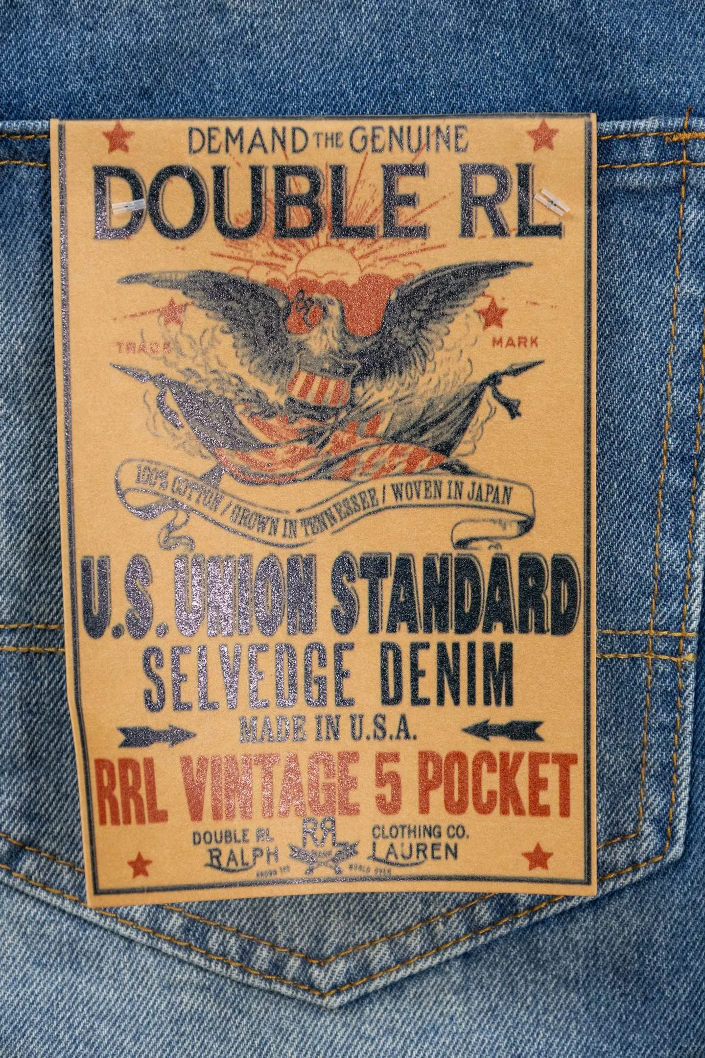 P230 Ralph Lauren 2026RRL retro ripped jeans, American retro essentials, classic loose fit: 13.75oz Japanese selvage denim, made in the United States, 100% cotton, perfect texture! Durable and non-shrinking: Mechanical pre-shrunk finishing® technology, still fit after long-term wear, retro wash has a more timeless taste ~ Size: 28--34 Color: Denim blue